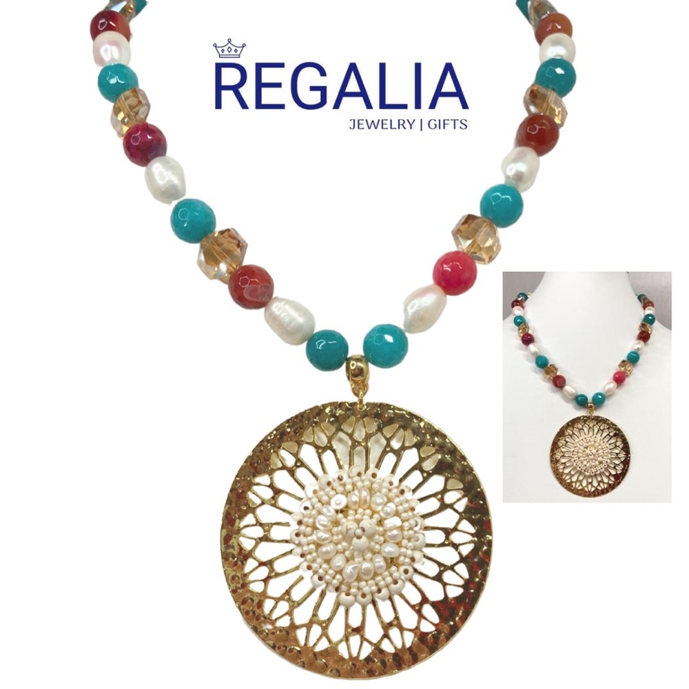 ✨Statement Handmade Short Necklace  Stones w/Pearls & Hammered
Knitted Pendant✨